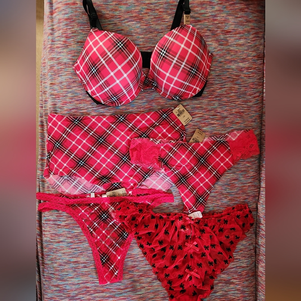 Victoria's Secret Valentines Day Lot